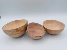 Load image into Gallery viewer, Jícara - Traditional Natural Gourd Bowls