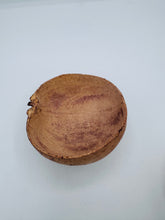 Load image into Gallery viewer, Jícara - Traditional Natural Gourd Bowls